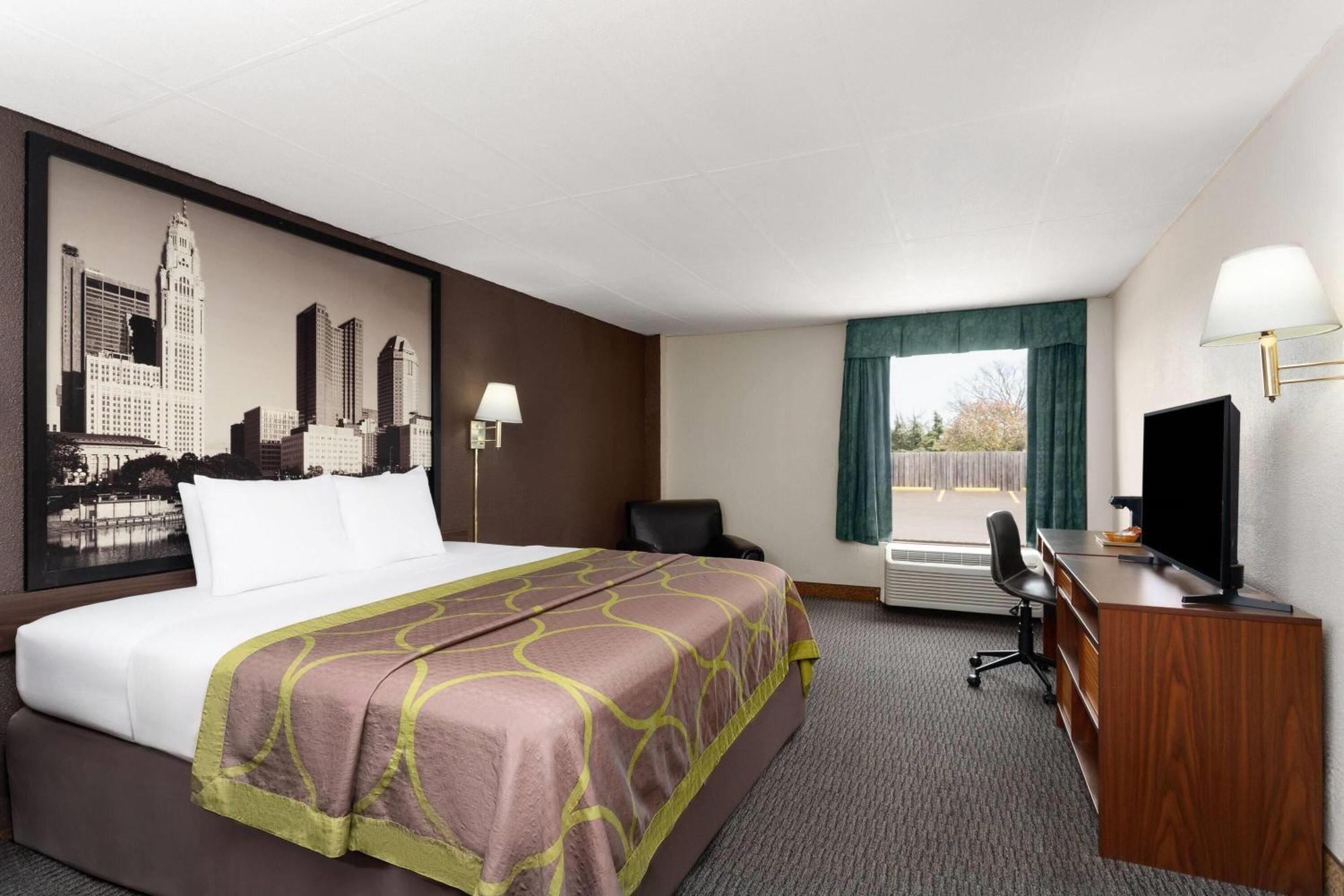 Super 8 By Wyndham Hotel 2*